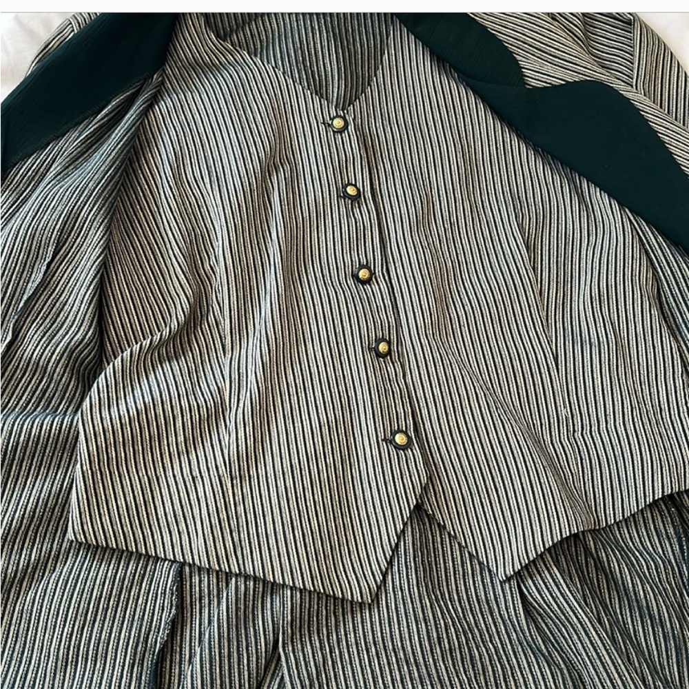 RARE-VTG JDB Green Stripe Blazer W/Built in Vest,Gold Button Detail EUC-Sz16 💛​ - Picture 3 of 14